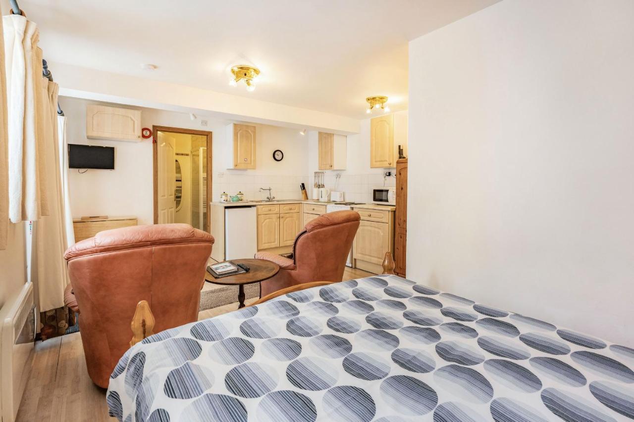Вилла Sail Loft Annexe Ярмут Экстерьер фото